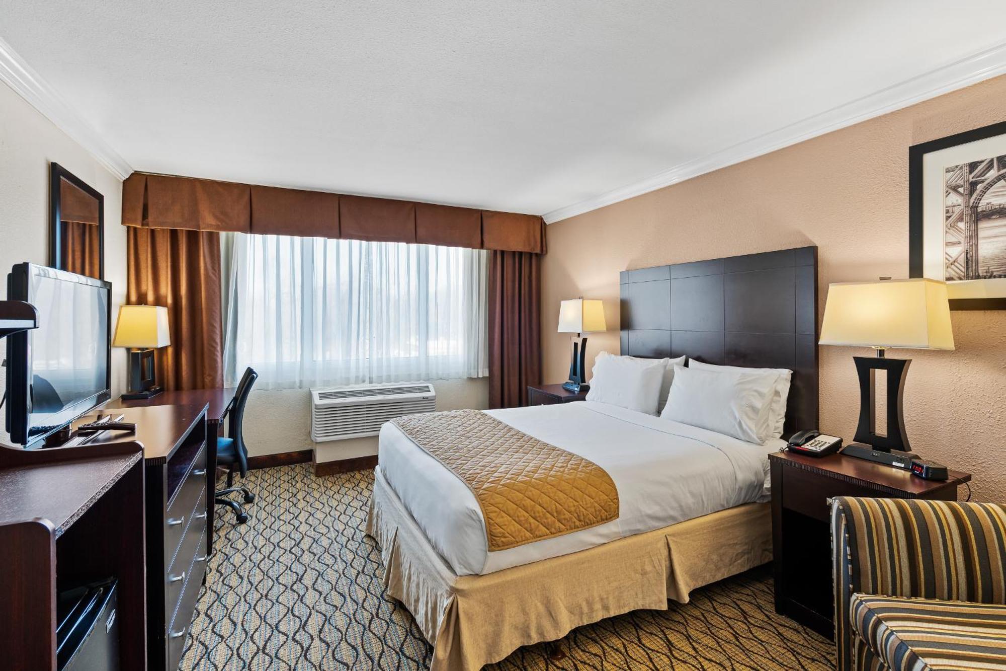 Executive - Lee Hotel Fort Lee